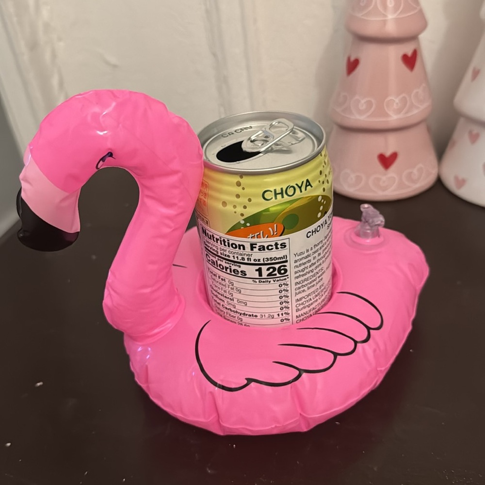 Flamingo pool floatie - Picture 2 of 3
